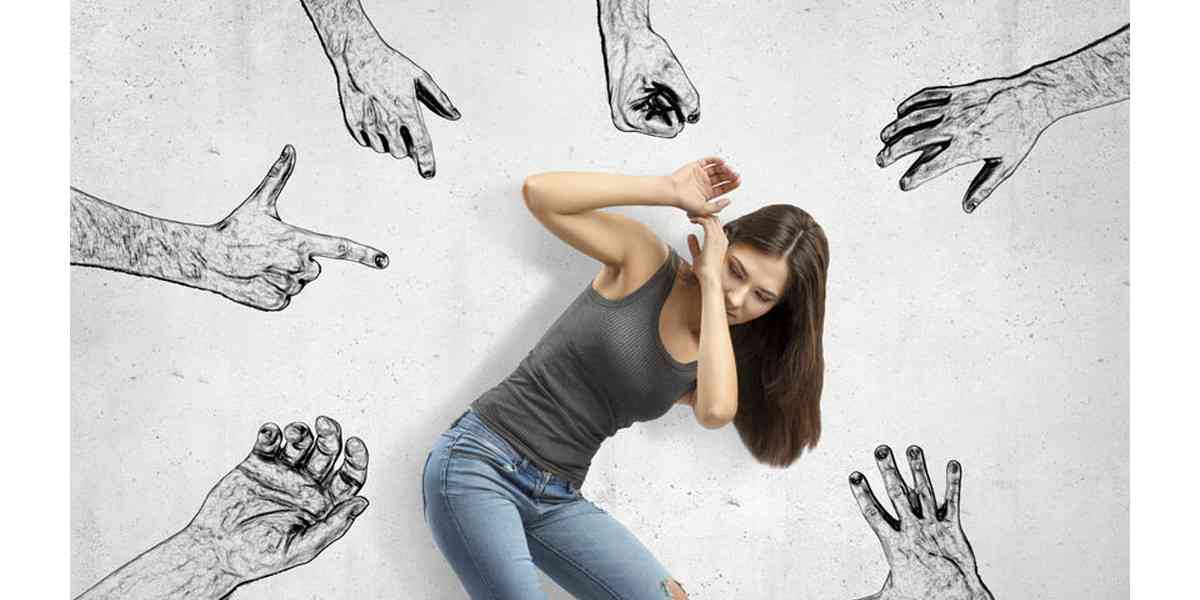 Gaslighting, Τι είναι το gaslighting, Ελληνικά, Σημάδια gaslighting, Γιατί κάνουν gaslighting, Συναισθηματική κακοποίηση, Σωματική κακοποίηση, Επιδράσεις gaslighting, Αντιμετώπιση, Ψυχοθεραπεία για το gaslighting, Ποιος κάνει gaslighting, Σχέσεις, Παραδείγματα