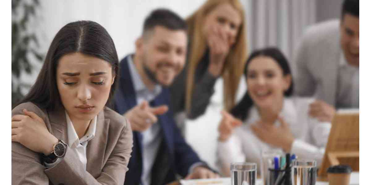 Εργασιακό bullying, Mobbing, Τι είναι το mobbing, Εργασιακός εκφοβισμός, Καταγγελία, Mobbing στην εργασία, Αιτίες mobbing, παραδείγματα Mobbing, Αντιμετώπιση mobbing, Επιδράσεις mobbing, Επιπτώσεις mobbing
